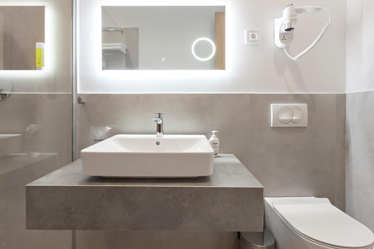 Kombinat Rooms City Center Novi Sad Extérieur photo